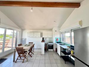 Appartements Duplex T3 avec parking prive, pres du port a La Teste de Buch - FR-1-319-587 : photos des chambres