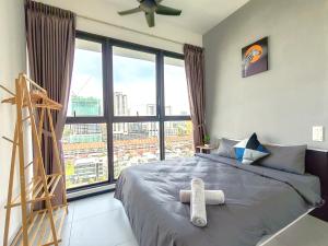 Urban Suites, 4 Plus 2 Pax, 2 Bedrooms Apartment