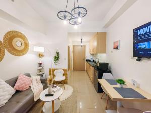 1BR Condotel with Balcony at SM Light Residences #LT02-1
