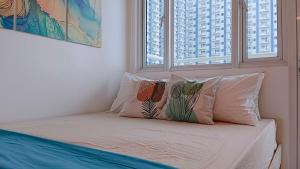 1BR Condotel with Balcony at SM Light Residences #LT04-1