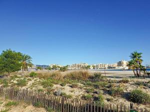 Studio climatisé avec grande terrasse à Bormes - FR-1-610-109