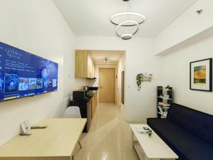 1BR Condotel with Balcony at SM Light Residences #LT05-1