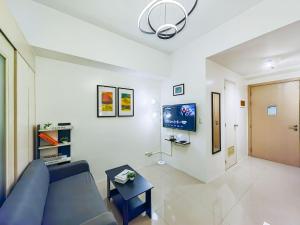 1BR Condotel with Balcony at SM Light Residences #LT06-1