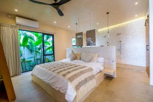NEW! Beautiful Romantic AC Living Private 1BR Villa With Pool Next To Berawa Canggu
