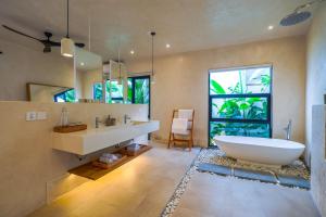 NEW! Beautiful Romantic AC Living Private 1BR Villa With Pool Next To Berawa Canggu