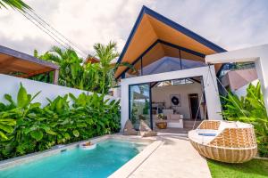 NEW! Beautiful Romantic AC Living Private 1BR Villa With Pool Next To Berawa Canggu