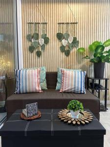 AZURE BICUTAN-MAUI 1631 City View