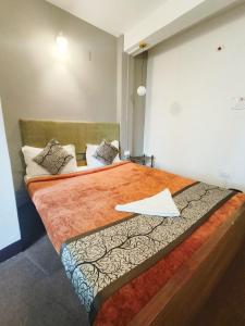 Hotel Sakura Mountain View 10 mins from Mall Road