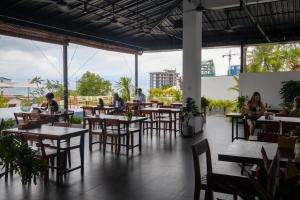 Onederz Sihanoukville - 10 mins walk from the Tourism Pier