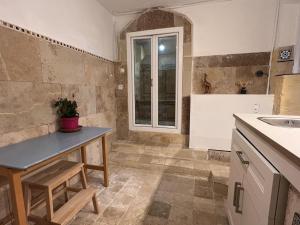 Appartements Studio provencal avec terrasse et vue : photos des chambres