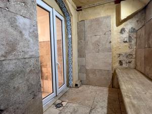 Dépendance avec terrasse et vue