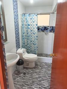 Departamento céntrico y familiar de tres habitaciones frente a parque-301