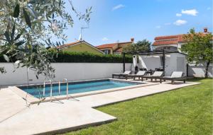 Holiday Home Valbandon 11