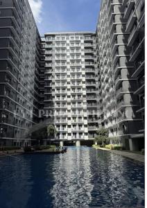 Lux Staycation at Shore 3, MOA