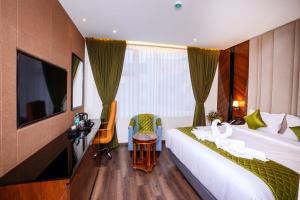 Paramos Meeds Madiwala