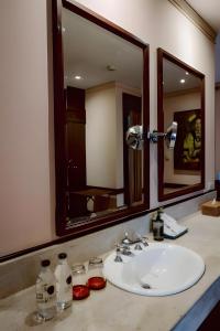 XX Lunar Mansion Hotel - โรงแรม ลูน่า แมนชั่น เชียงใหม่