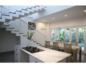 New 3BR Orchid Private Pool Villa Seminyak