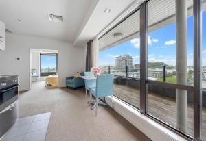 Manakaea Views Penthouse Apartment free parking - 3hvězdičkové hotely ve městě Auckland