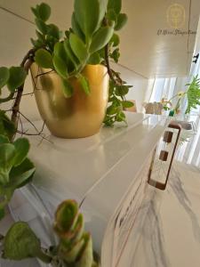 El Nissi Staycation, The Farmhouse Suite, Enchanted Kingdom