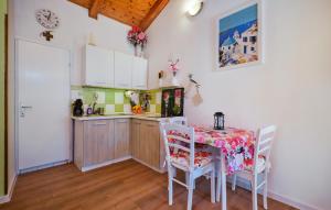 1 Bedroom Cozy Apartment In Ilovik