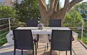 Awesome Apartment In Novi Vinodolski