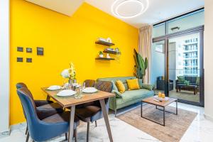 Designer Choice - Huge Balcony - 3 min walk to ADGM - Cleveland - Galleria