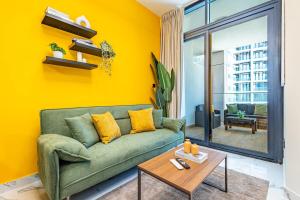 Designer Choice - Huge Balcony - 3 min walk to ADGM - Cleveland - Galleria