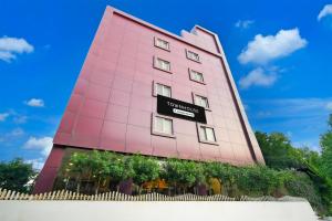 Super Townhouse Gachibowli Near Gopichand Academy