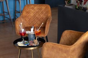 Hotels The Originals Boutique, Hotel Victoria, Chatelaillon-Plage : photos des chambres
