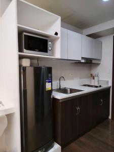 Affordable Modern Studio with Netflix WiFi Balcony in Air Residences