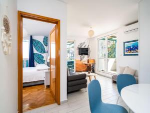 Apartment Radovan - One-Bedroom Apartment with Balcony and Sea View