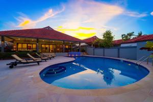 Lovely 3BR Villa in good Location - CV3MA