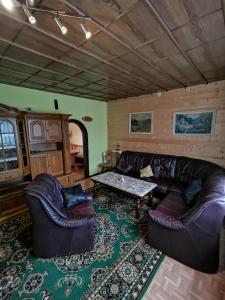 Komplettes Haus Mit Drei Etagen Und Einmaligem Bergpanorama
