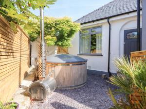 Trearddur House Cottage