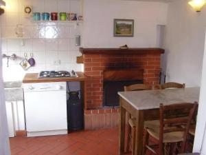 Appartement Mit Grill, Gemeinsamem Pool Und Garten