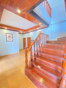 Luangprabang Singharat Place 2