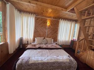 The ISISINGA - A Forest Retreat In Mountains