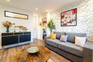 Cassis le Marignan- rdc - garage - classé 3 étoiles