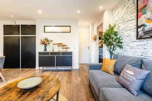 Cassis le Marignan- rdc - garage - classé 3 étoiles