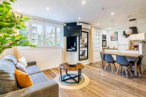 Cassis le Marignan- rdc - garage - classé 3 étoiles