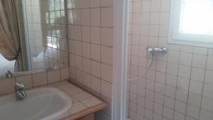 Villas Beautiful private villa with open views : photos des chambres
