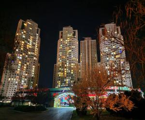 36th floor Sky city app Free parking - Apartmány, Skopje