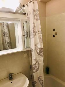 Vintage Studio Apartment