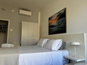 ELEGANT STUDIO VISTA LATERAL MAR IPANEMA BEST LOCATlON