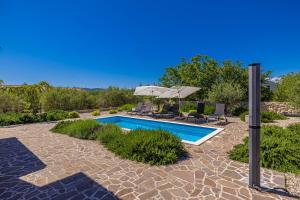 Rustic Villa Bellamare