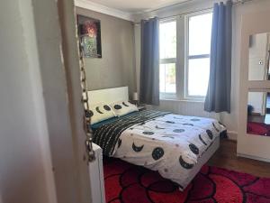 3B-10min City Airport Parking No Parties allowed