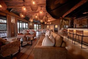 Zulu Rock Lodge - Babanango Game Reserve