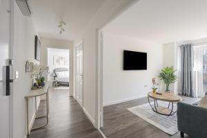 2 Luxurious Apartments with Free Parking near Chelmsford City