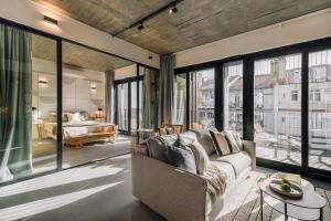 Tavares - 1 bedroom balcony in Santo Antonio