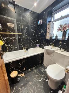 Luxury long-stay 2 Bed House with Hot Tub